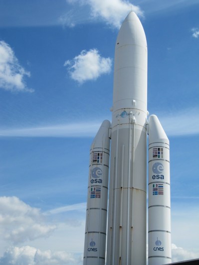 ariane-86444_1280